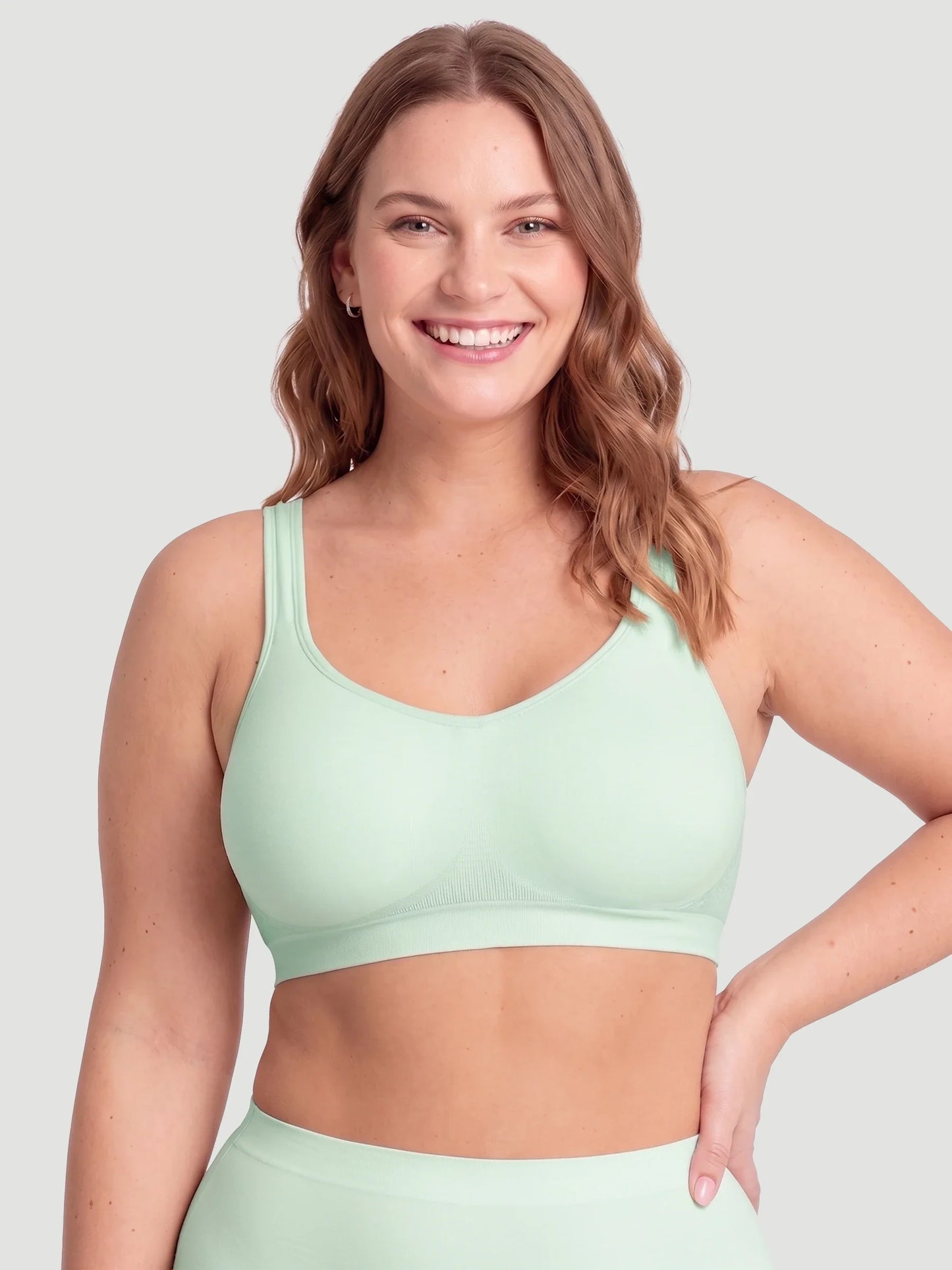 Adjustable Wire Free Shaper Bra (Cups A-FF) + FREE Bra Extender