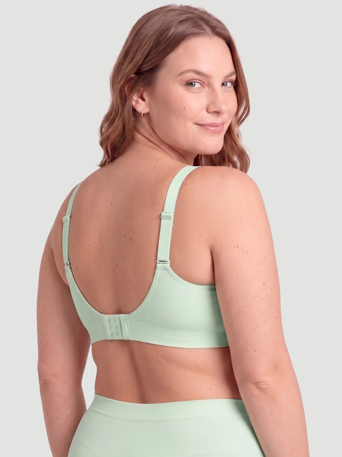 Adjustable Wire Free Shaper Bra (Cups A-FF) + FREE Bra Extender